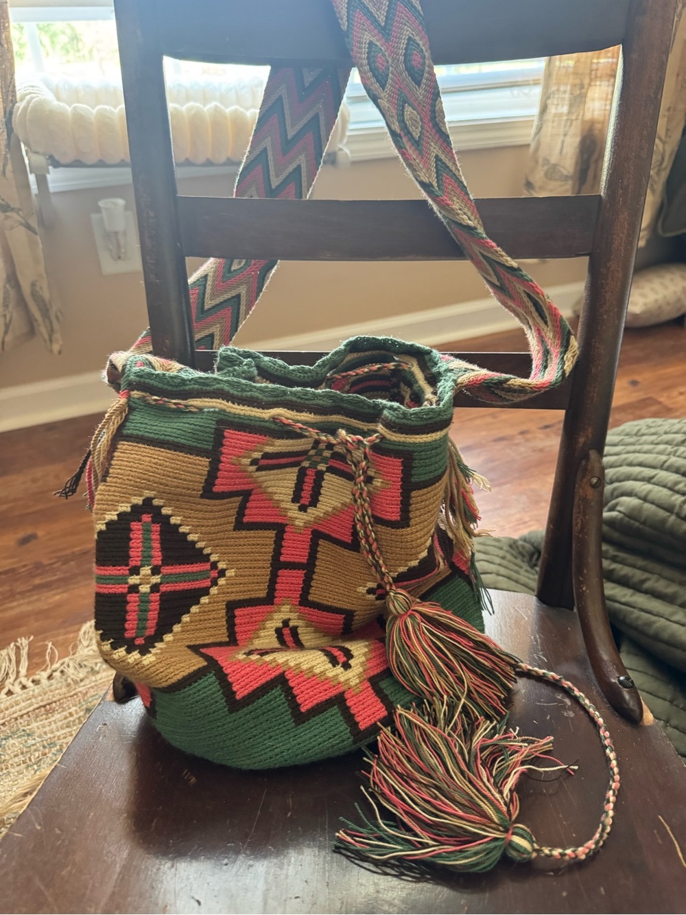 Woven Boho Crossbody Bucket Bag – Green & Pink Pattern
